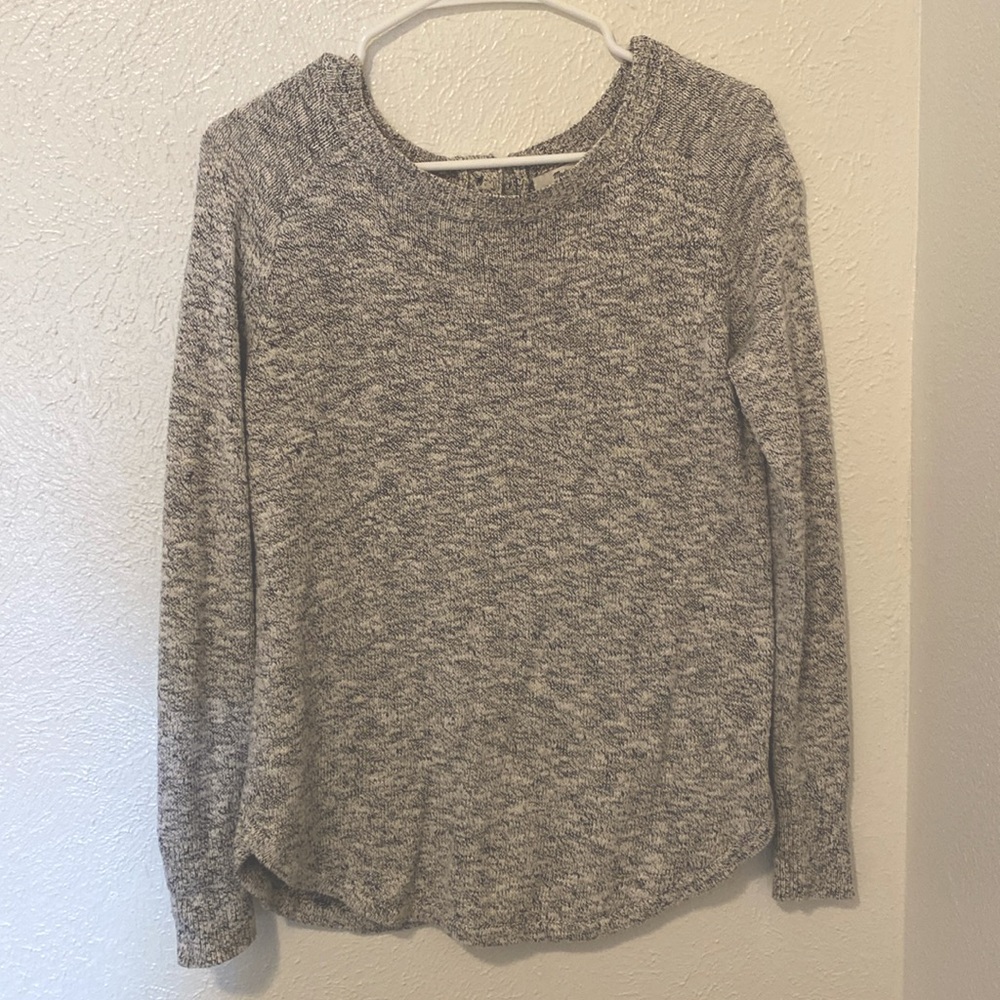 Madewell XS long sleeve crew neck sweater.